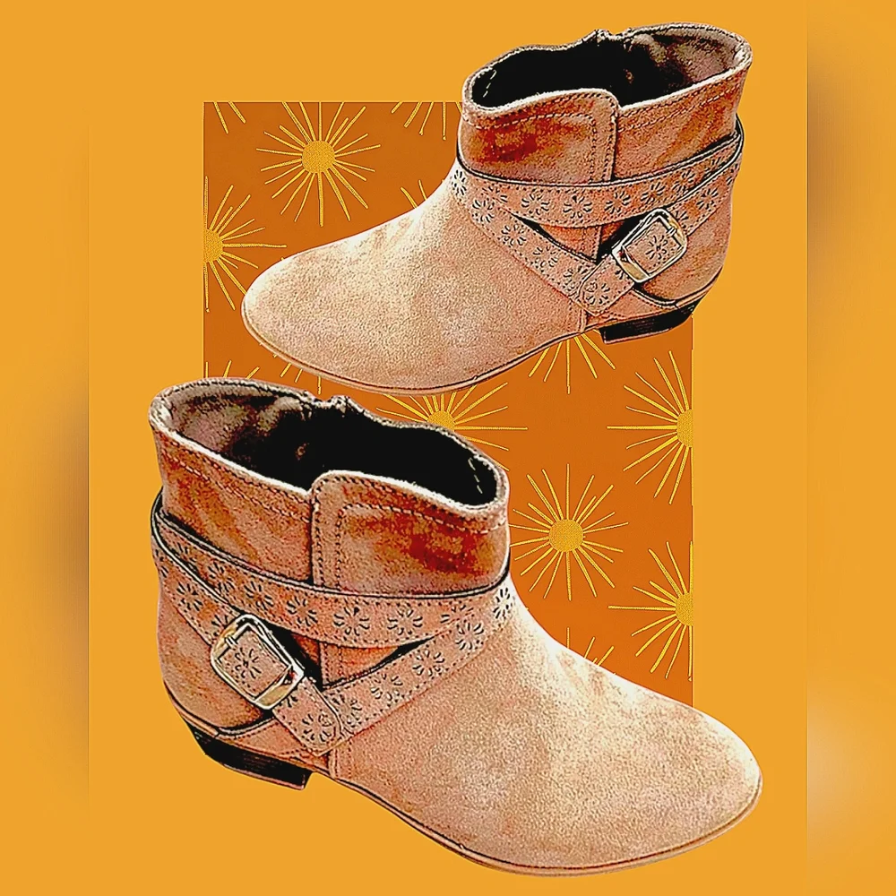 Like New Girls Sz4 Suede Ankle Boots ZipUp Adjst Wrap Strap w Cute Starbursts